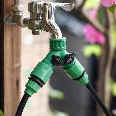 Raccord tuyau arrosage en Y Biflex sur robinet extérieur