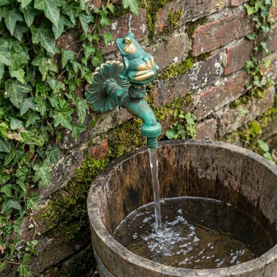Robinet de jardin Sa Majesté Grenouille bassin